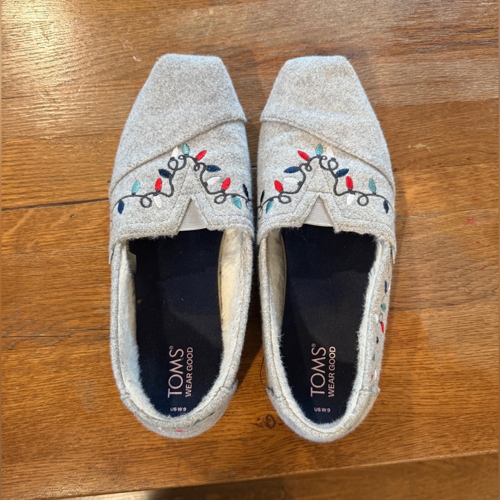 Toms Light Gray Festive Embroidered Slip-Ons